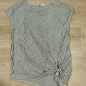 Max Studio Black and White Striped Short Sleeve Top